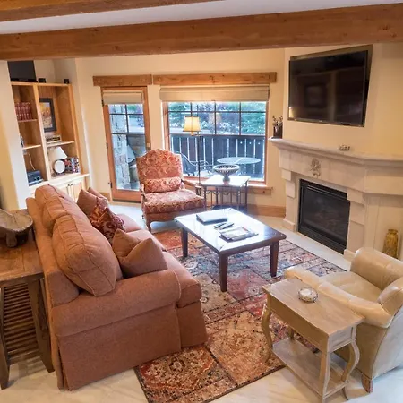 Three Bedroom Suite Apartment Hotel